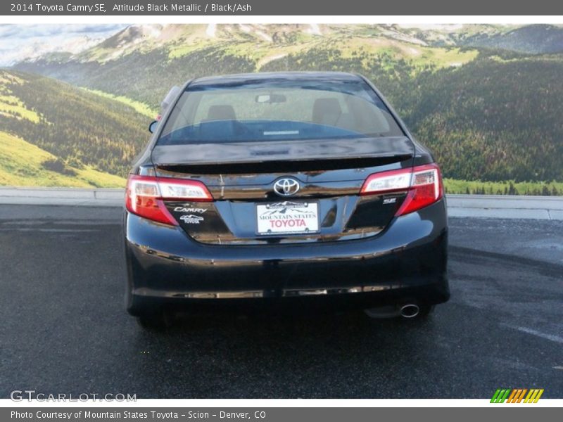 Attitude Black Metallic / Black/Ash 2014 Toyota Camry SE