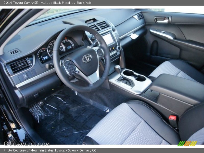 Attitude Black Metallic / Black/Ash 2014 Toyota Camry SE