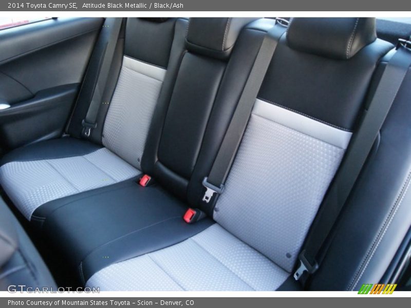 Attitude Black Metallic / Black/Ash 2014 Toyota Camry SE