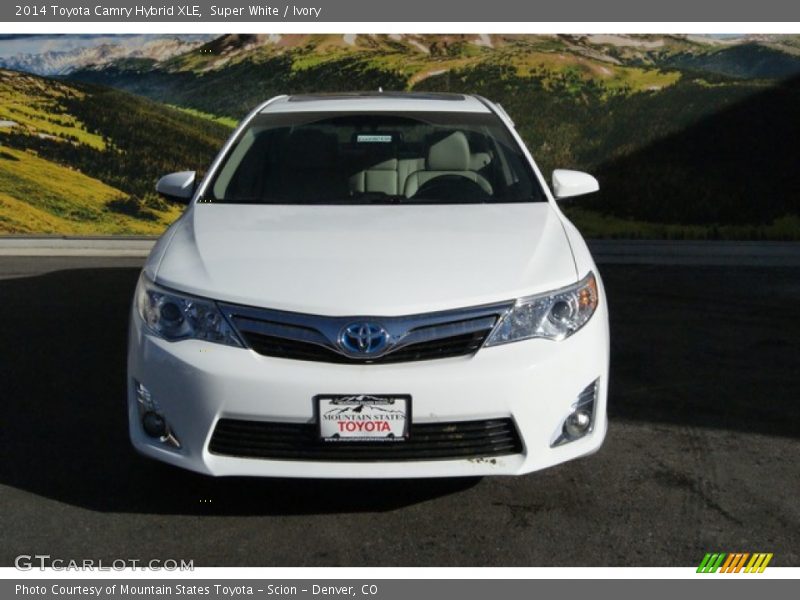 Super White / Ivory 2014 Toyota Camry Hybrid XLE
