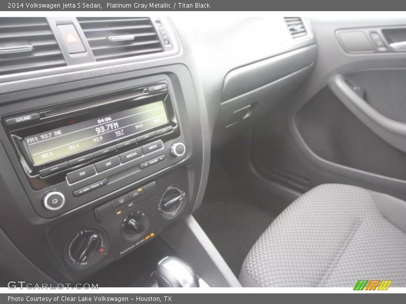 Platinum Gray Metallic / Titan Black 2014 Volkswagen Jetta S Sedan