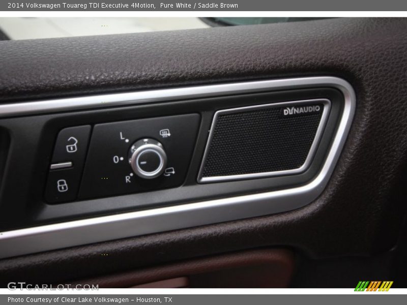 Pure White / Saddle Brown 2014 Volkswagen Touareg TDI Executive 4Motion