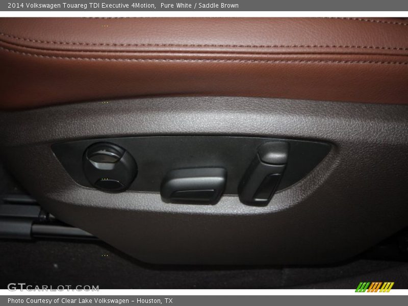 Pure White / Saddle Brown 2014 Volkswagen Touareg TDI Executive 4Motion