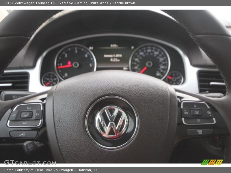 Pure White / Saddle Brown 2014 Volkswagen Touareg TDI Executive 4Motion