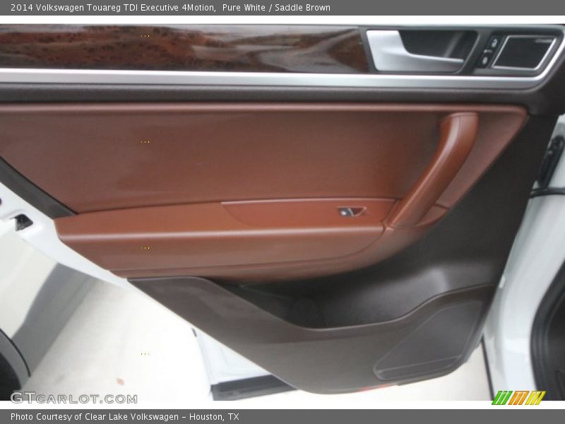 Pure White / Saddle Brown 2014 Volkswagen Touareg TDI Executive 4Motion