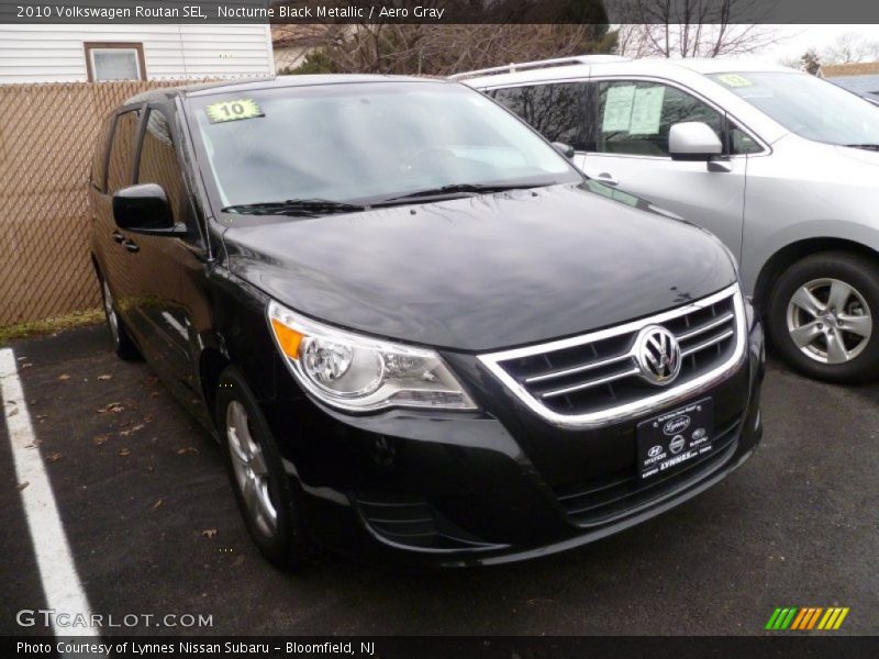 Nocturne Black Metallic / Aero Gray 2010 Volkswagen Routan SEL