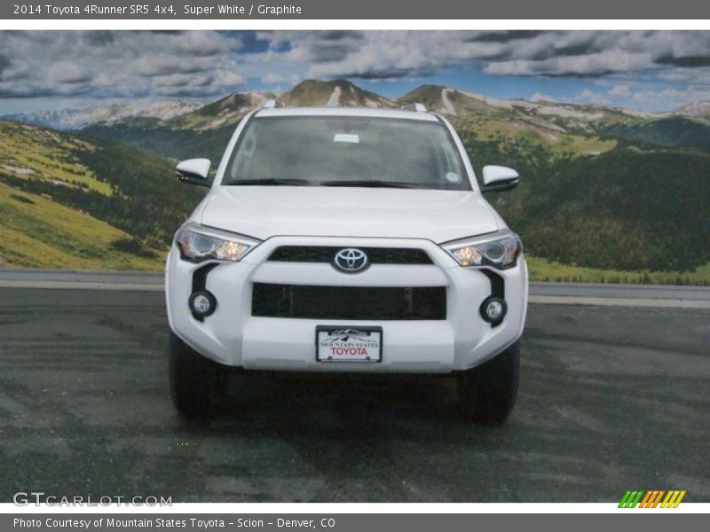 Super White / Graphite 2014 Toyota 4Runner SR5 4x4