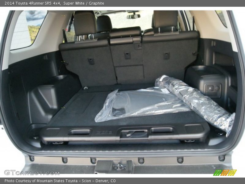 Super White / Graphite 2014 Toyota 4Runner SR5 4x4