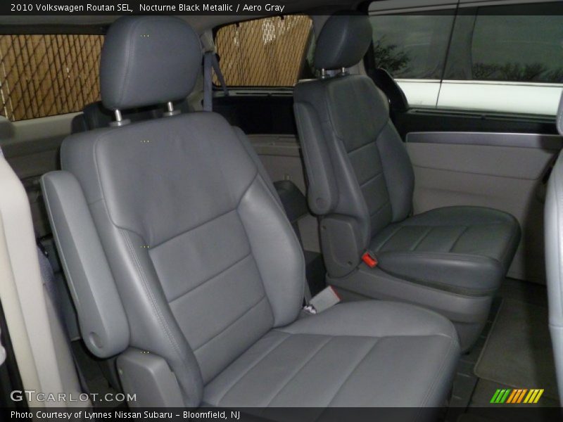 Nocturne Black Metallic / Aero Gray 2010 Volkswagen Routan SEL