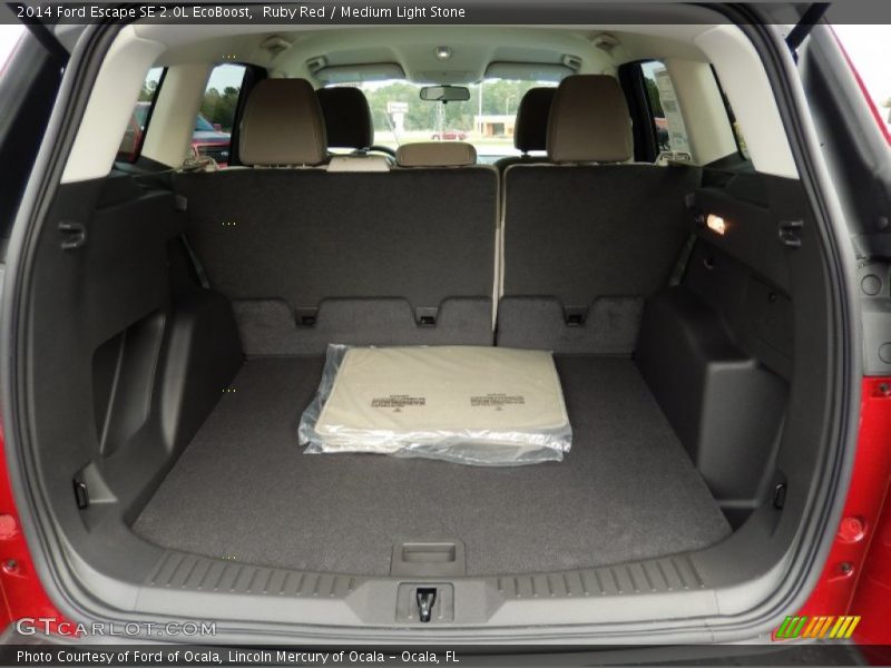  2014 Escape SE 2.0L EcoBoost Trunk