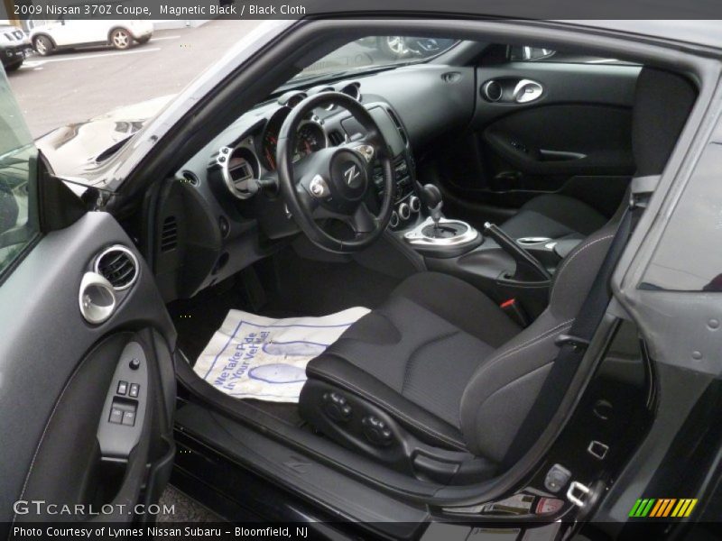 Magnetic Black / Black Cloth 2009 Nissan 370Z Coupe
