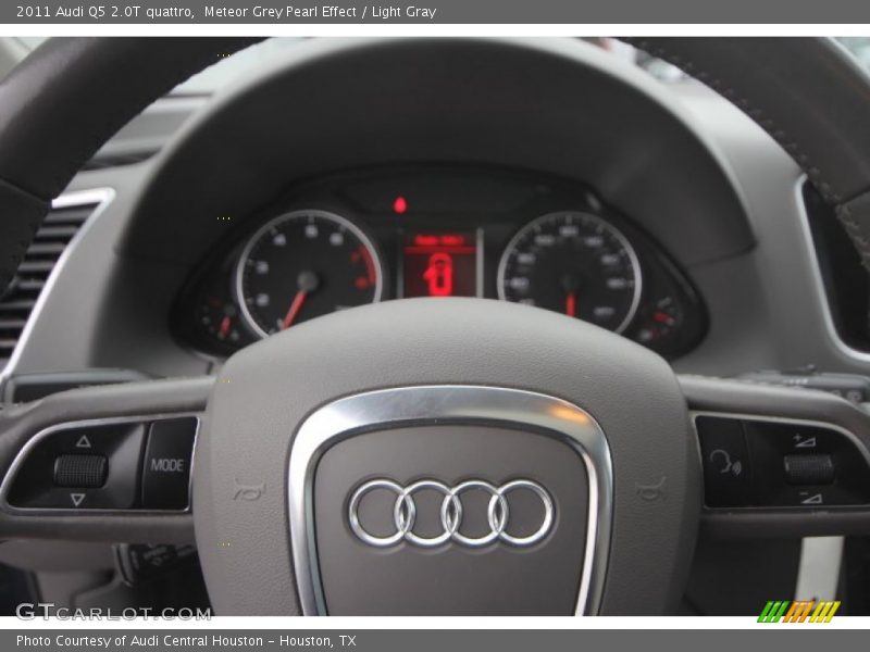 Meteor Grey Pearl Effect / Light Gray 2011 Audi Q5 2.0T quattro