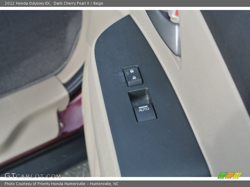 Dark Cherry Pearl II / Beige 2012 Honda Odyssey EX