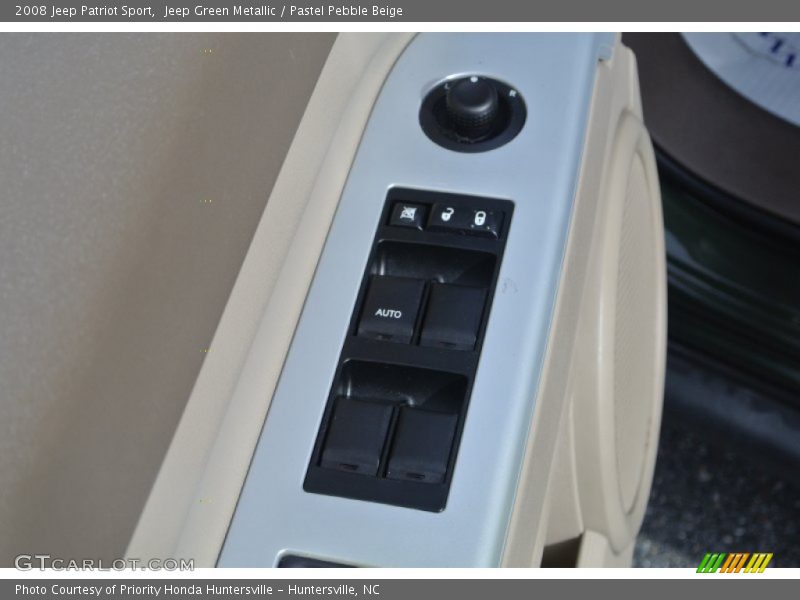 Jeep Green Metallic / Pastel Pebble Beige 2008 Jeep Patriot Sport