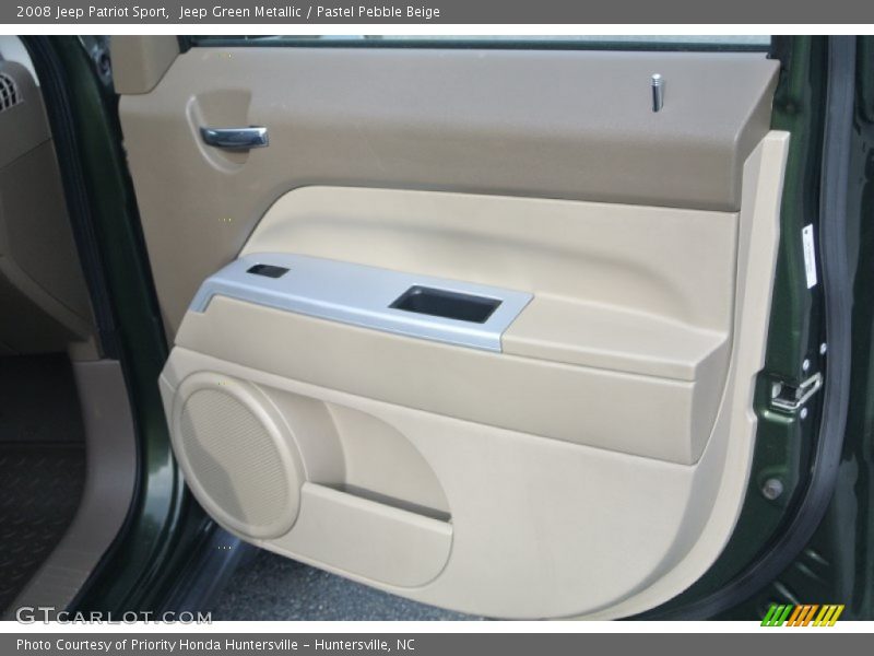 Jeep Green Metallic / Pastel Pebble Beige 2008 Jeep Patriot Sport