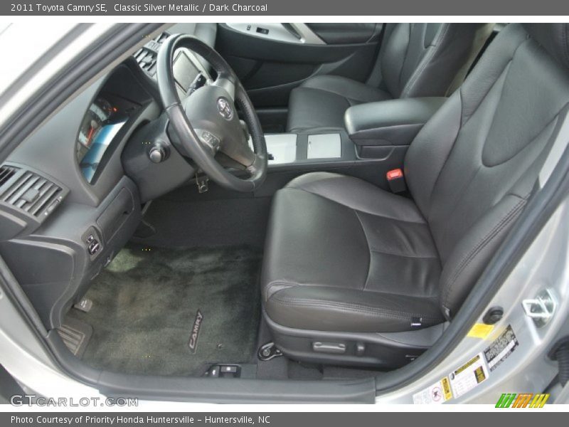 Classic Silver Metallic / Dark Charcoal 2011 Toyota Camry SE