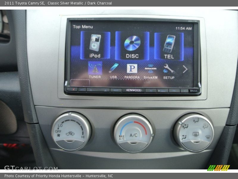 Classic Silver Metallic / Dark Charcoal 2011 Toyota Camry SE