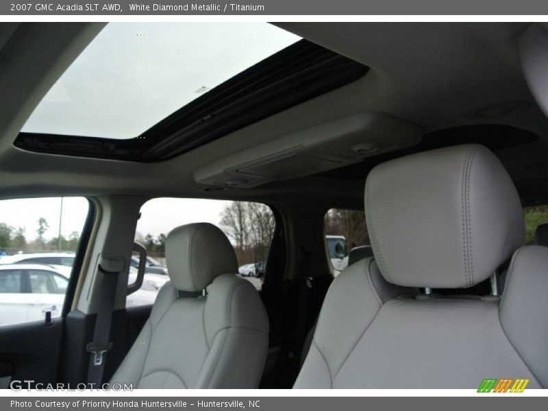 White Diamond Metallic / Titanium 2007 GMC Acadia SLT AWD