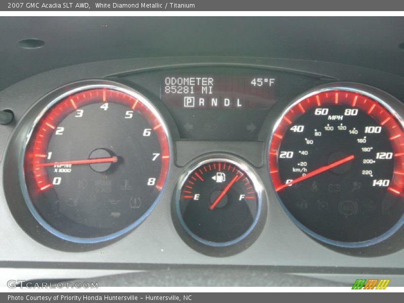 White Diamond Metallic / Titanium 2007 GMC Acadia SLT AWD