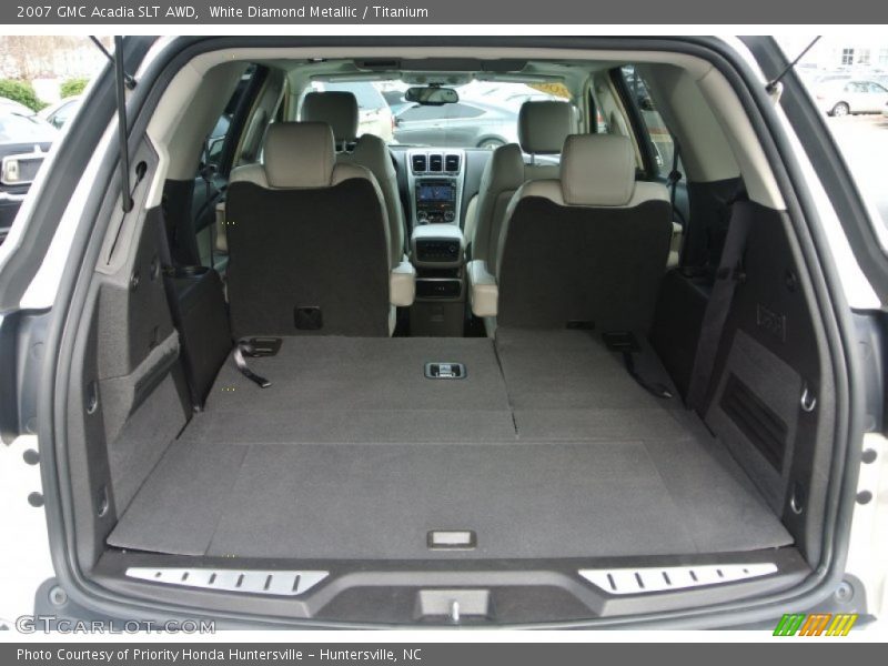 White Diamond Metallic / Titanium 2007 GMC Acadia SLT AWD