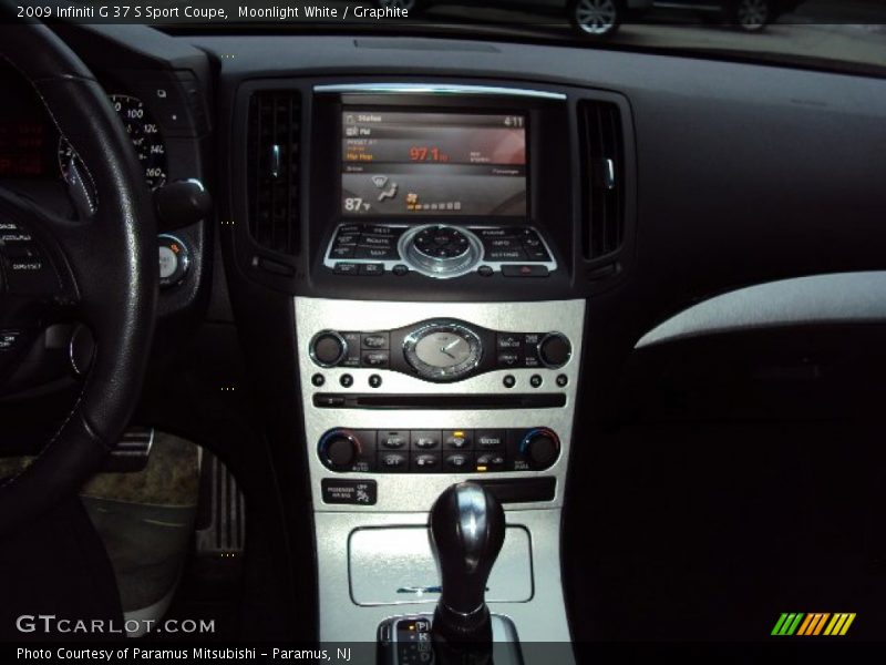Moonlight White / Graphite 2009 Infiniti G 37 S Sport Coupe