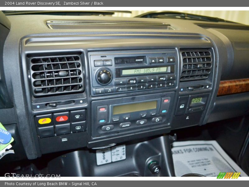 Zambezi Silver / Black 2004 Land Rover Discovery SE