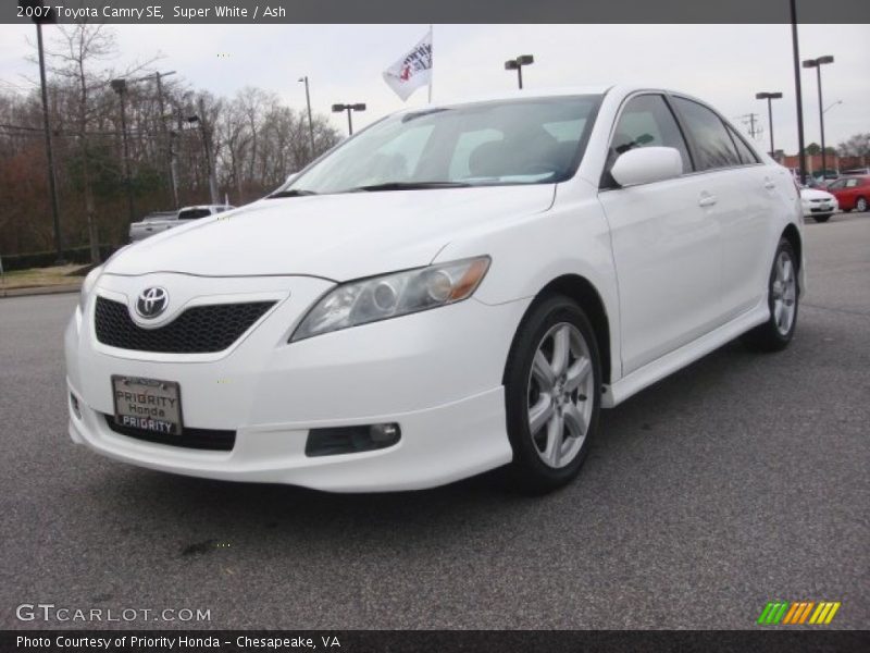 Super White / Ash 2007 Toyota Camry SE