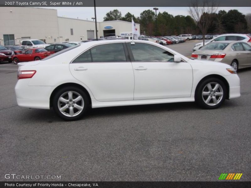 Super White / Ash 2007 Toyota Camry SE