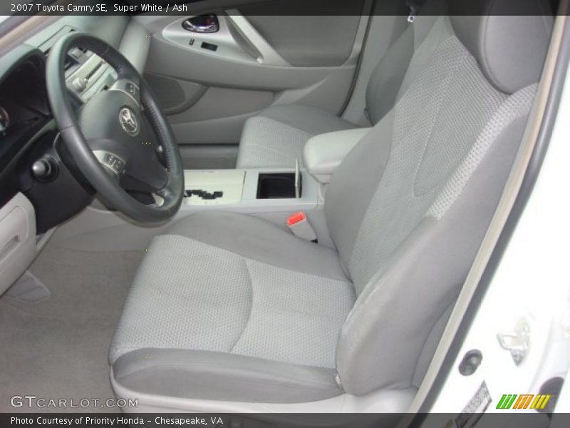 Super White / Ash 2007 Toyota Camry SE