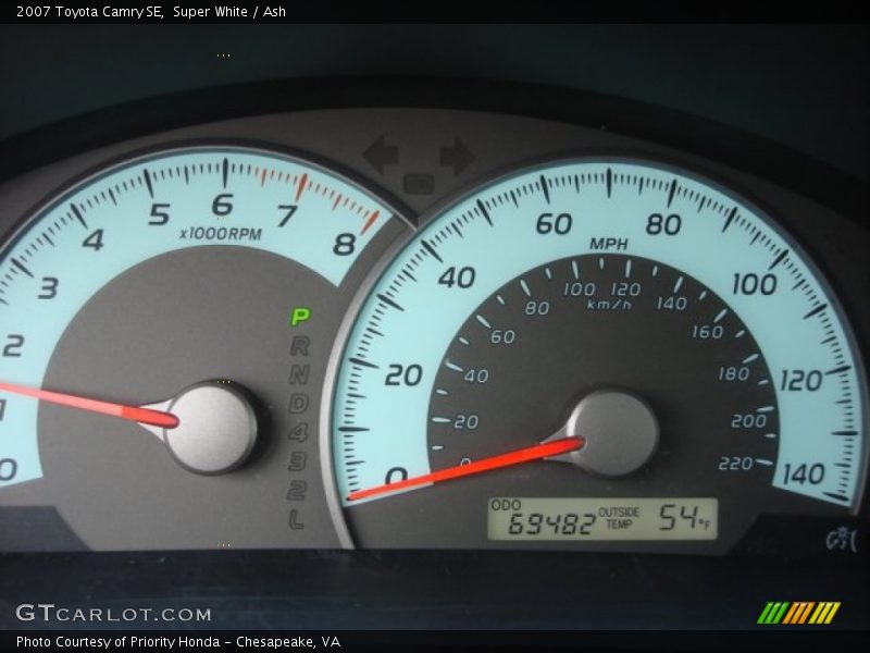 Super White / Ash 2007 Toyota Camry SE
