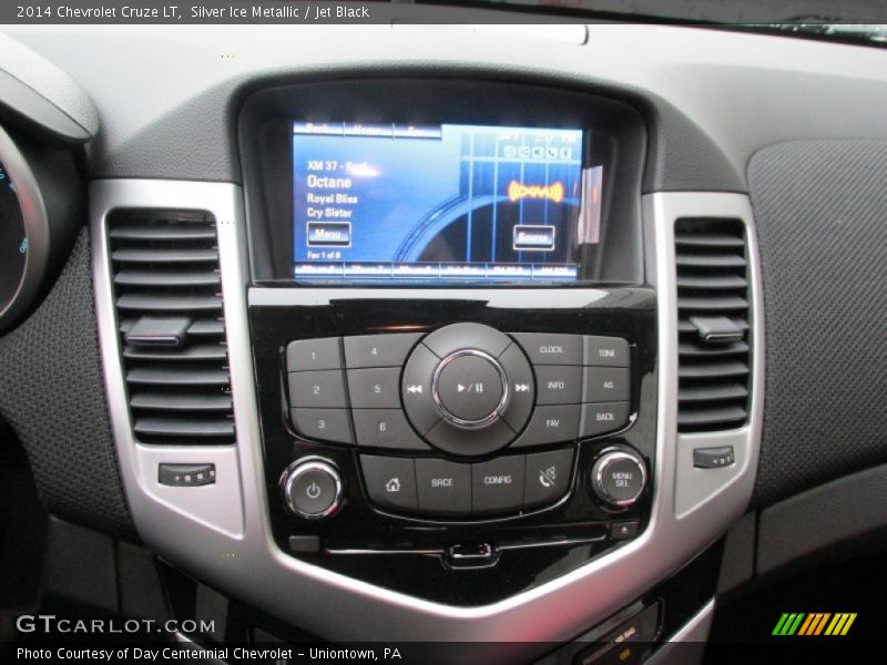 Silver Ice Metallic / Jet Black 2014 Chevrolet Cruze LT