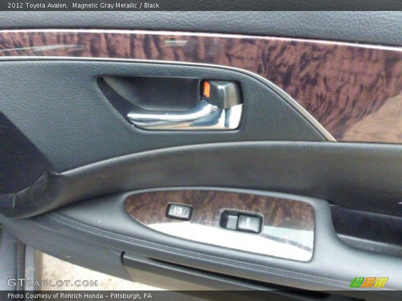 Magnetic Gray Metallic / Black 2012 Toyota Avalon
