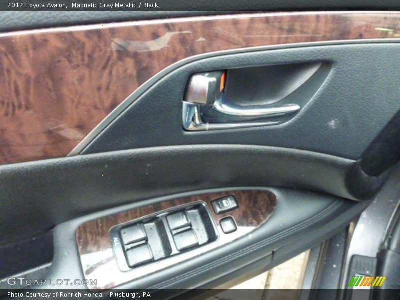 Magnetic Gray Metallic / Black 2012 Toyota Avalon