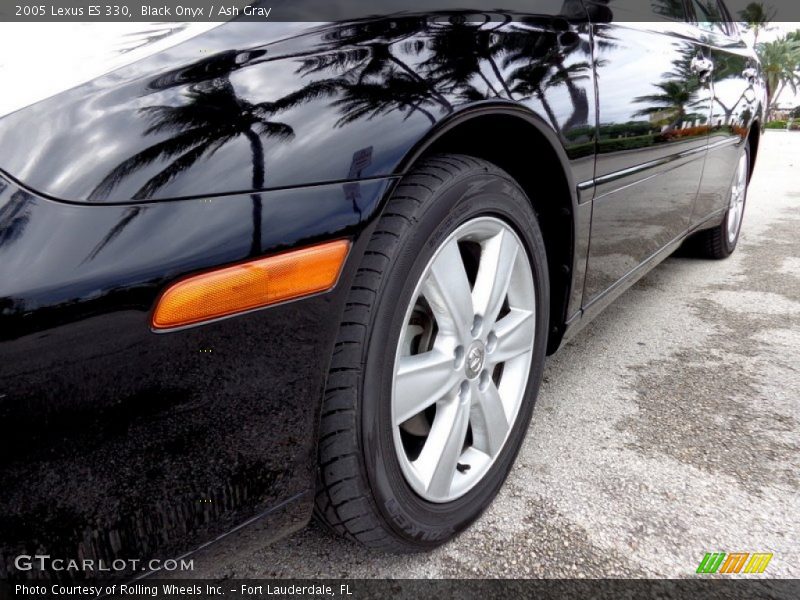 Black Onyx / Ash Gray 2005 Lexus ES 330