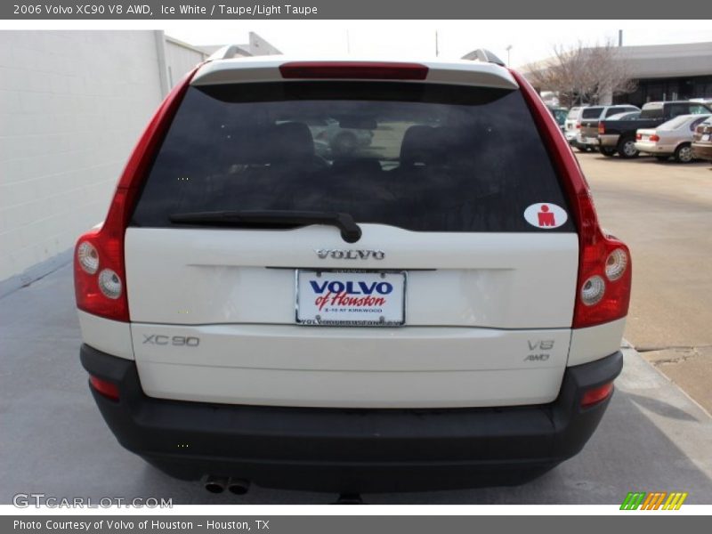 Ice White / Taupe/Light Taupe 2006 Volvo XC90 V8 AWD