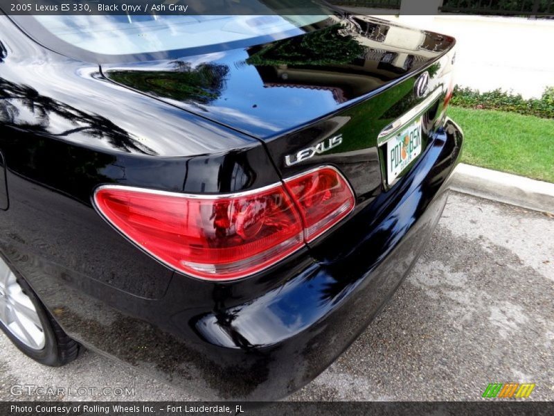 Black Onyx / Ash Gray 2005 Lexus ES 330
