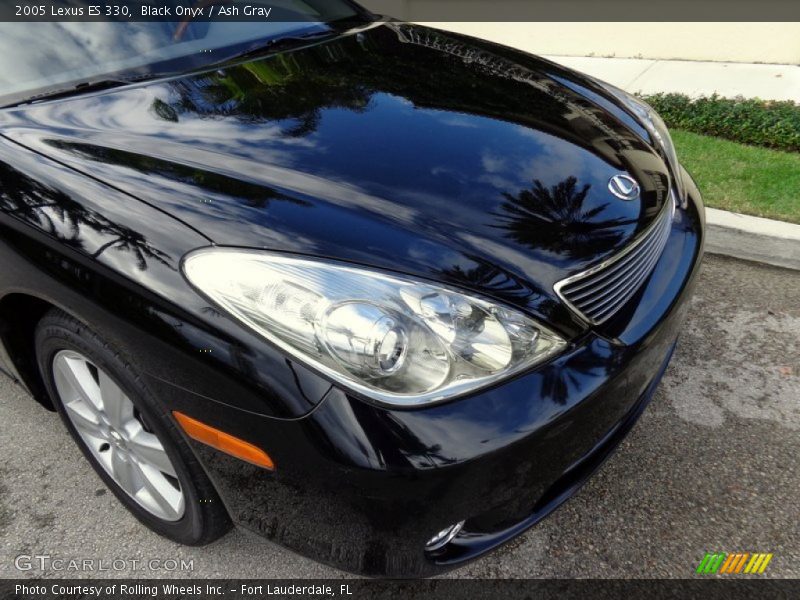 Black Onyx / Ash Gray 2005 Lexus ES 330