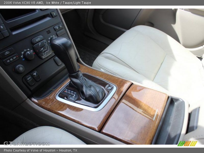 Ice White / Taupe/Light Taupe 2006 Volvo XC90 V8 AWD