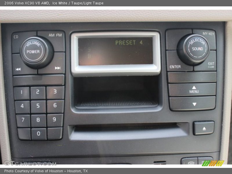 Ice White / Taupe/Light Taupe 2006 Volvo XC90 V8 AWD