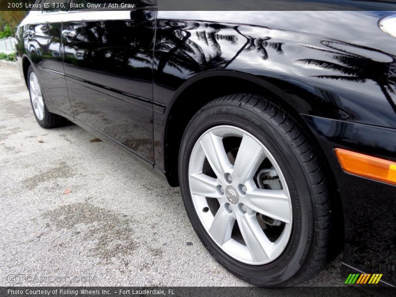 Black Onyx / Ash Gray 2005 Lexus ES 330