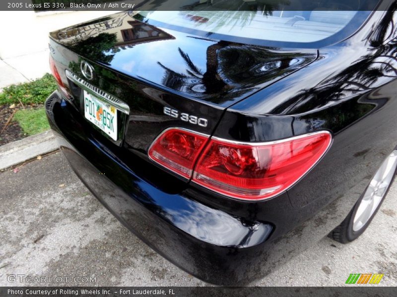 Black Onyx / Ash Gray 2005 Lexus ES 330