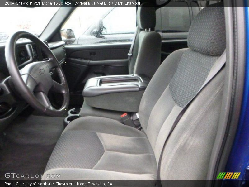 Front Seat of 2004 Avalanche 1500 4x4