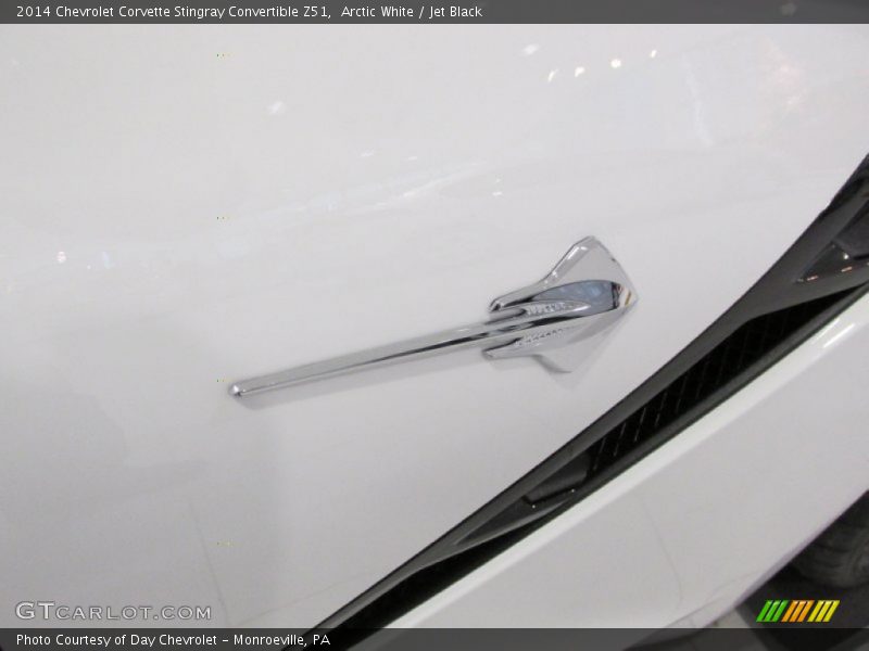 Arctic White / Jet Black 2014 Chevrolet Corvette Stingray Convertible Z51