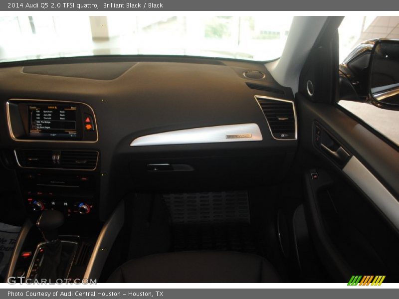 Brilliant Black / Black 2014 Audi Q5 2.0 TFSI quattro