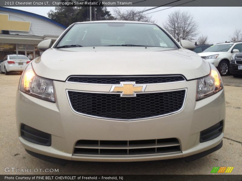 Champagne Silver Metallic / Medium Titanium 2013 Chevrolet Cruze LT