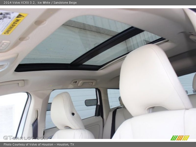 Ice White / Sandstone Beige 2014 Volvo XC60 3.2