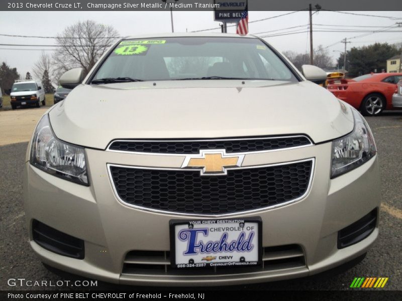 Champagne Silver Metallic / Medium Titanium 2013 Chevrolet Cruze LT