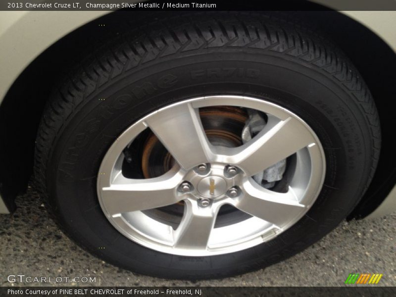 Champagne Silver Metallic / Medium Titanium 2013 Chevrolet Cruze LT