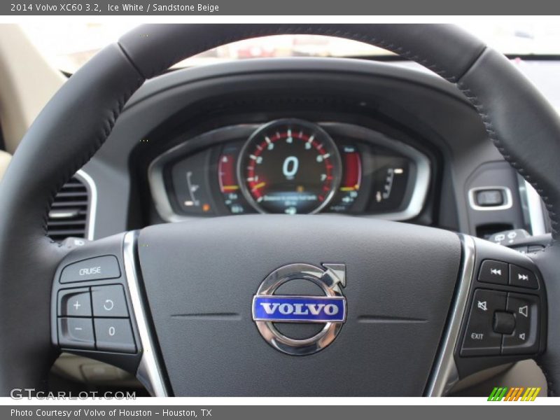 Ice White / Sandstone Beige 2014 Volvo XC60 3.2