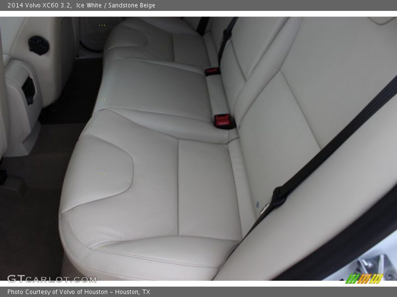 Ice White / Sandstone Beige 2014 Volvo XC60 3.2